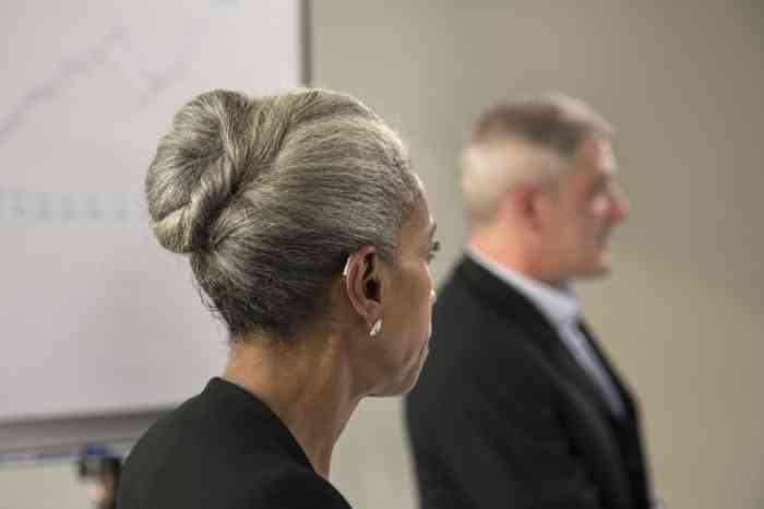 vrouw in meeting