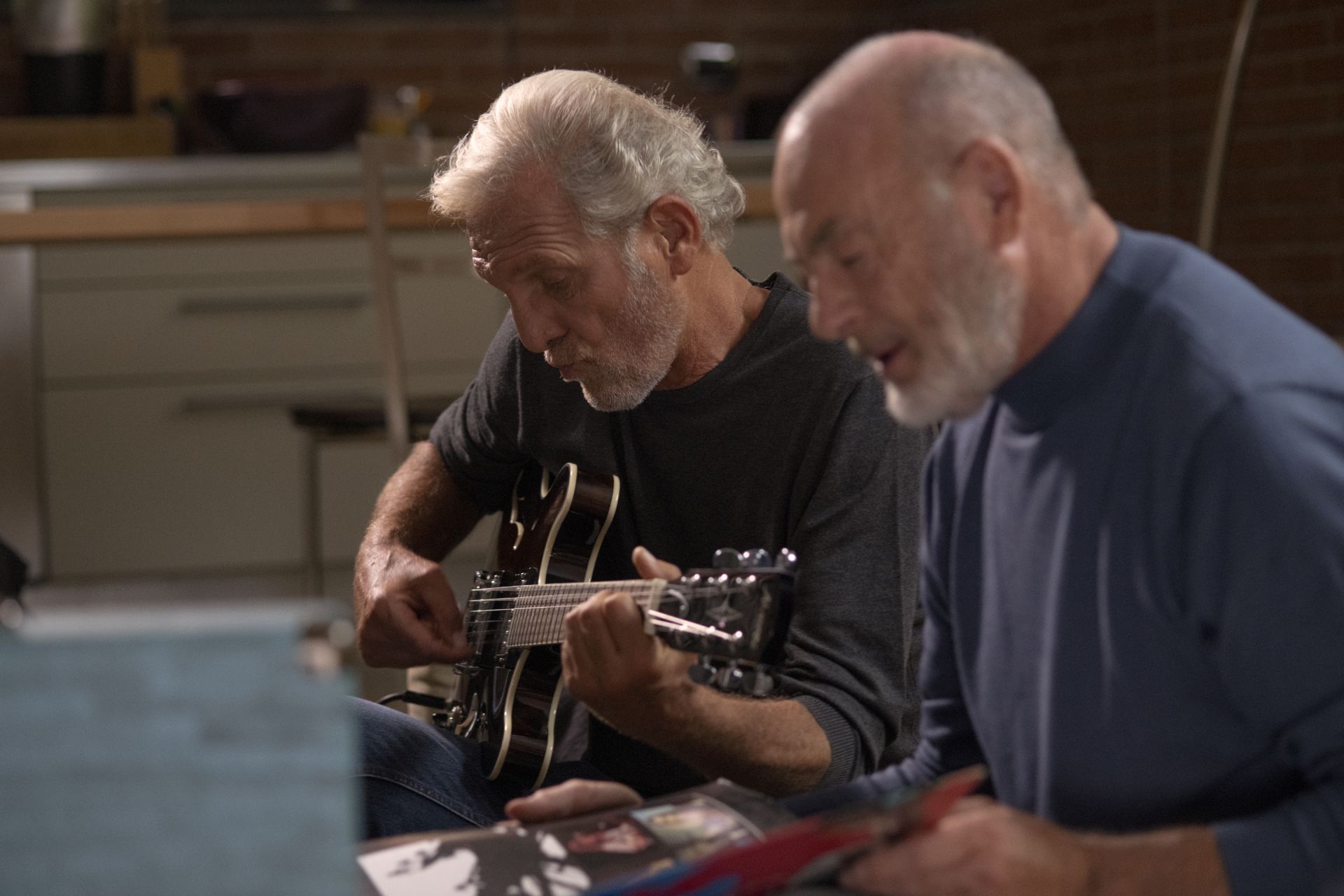 Oorzaken oorsuizen: tinnitus door stress | Beter Horen