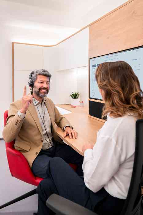 Koppel bij de audicien Beter Horen