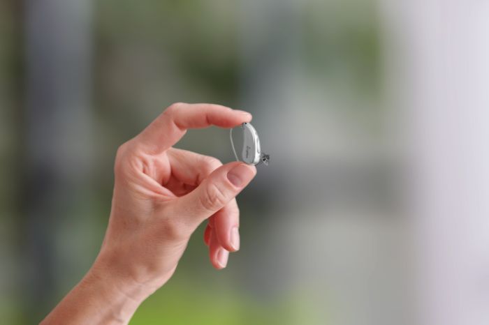 Uit doen luidspreker in het oor hoortoestellen