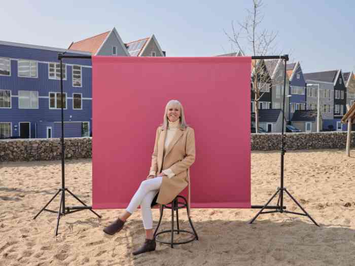 vrouw met hoortoestel